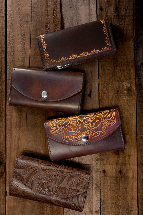 WALLETS & PURSES